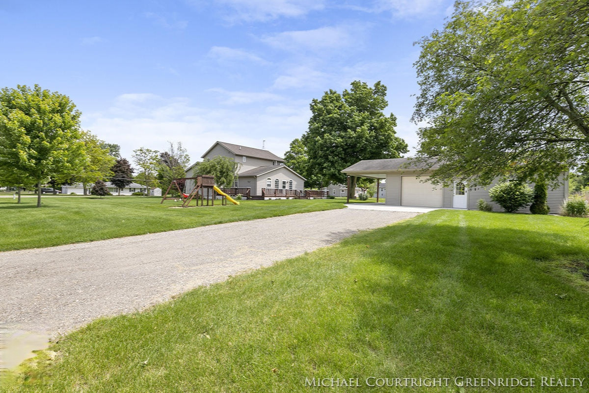 951 West Freeport Road Freeport, MI 49325 - Photo 30 of 31 IMG_1030