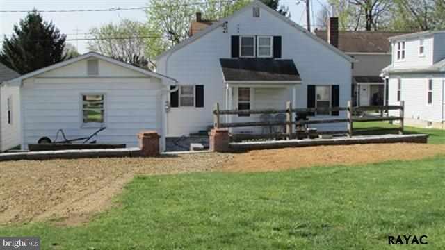 611 Maple Avenue Hanover, PA 17331 - Photo 4 of 36 Gallery Image 4
