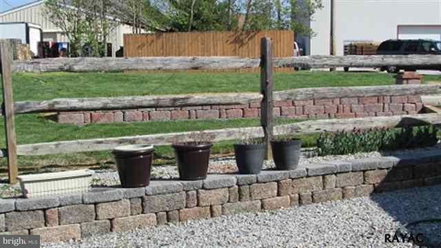 611 Maple Avenue Hanover, PA 17331 - Photo 5 of 36 Gallery Image 5