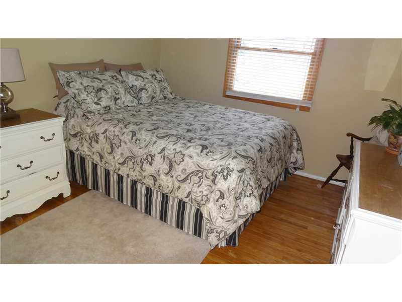 118 Wyngate Road Coraopolis, PA 15108 - Photo 15 of 25 Bedroom.