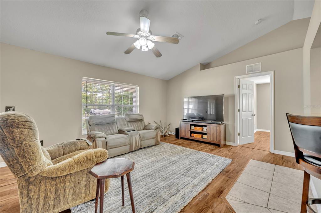 6400 Bennett Court St. Cloud, FL 34771 - Photo 6 of 31