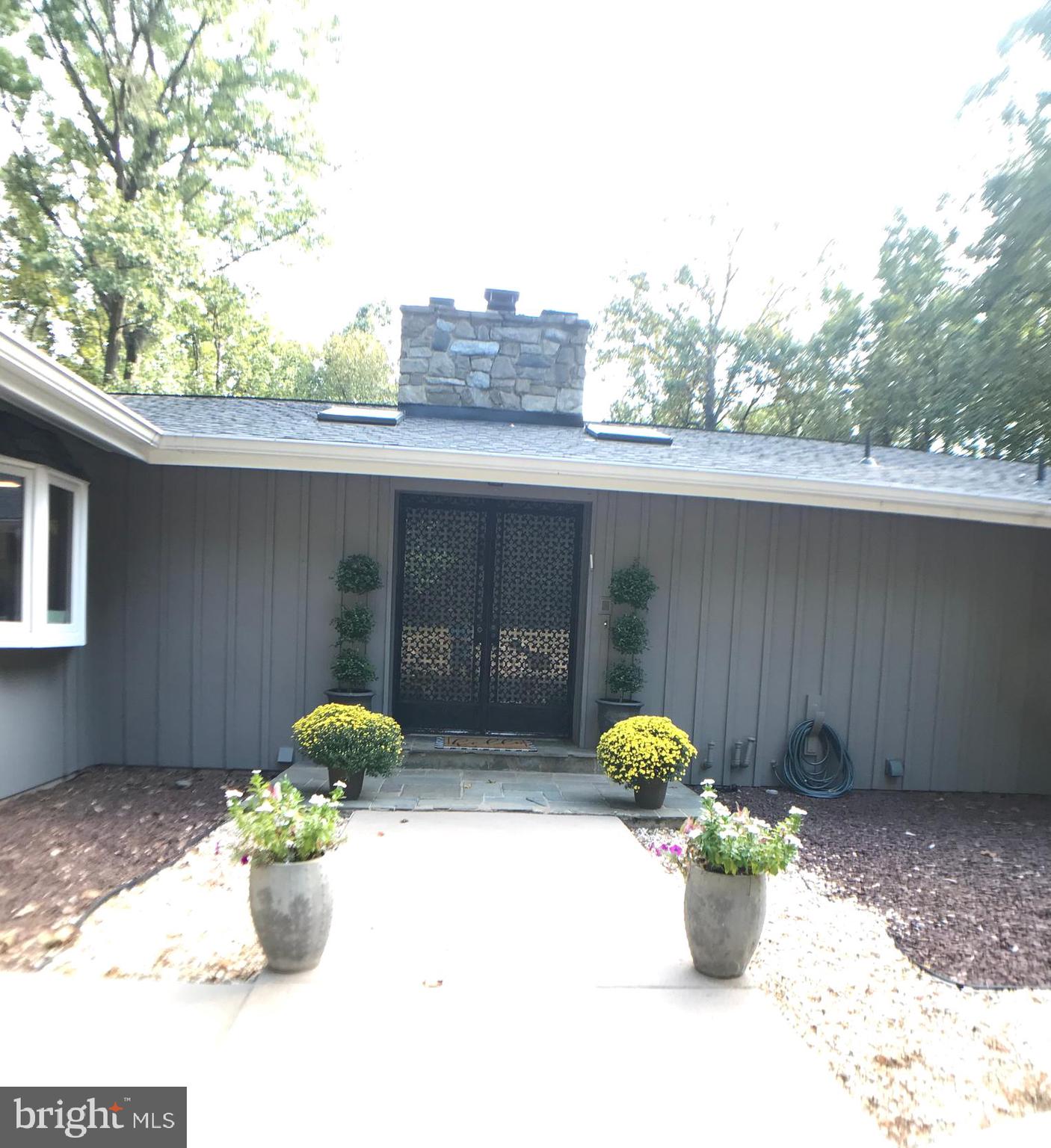 14701 Poplar Hill Road Germantown, MD 20874 - Photo 19 of 108 Main entrance