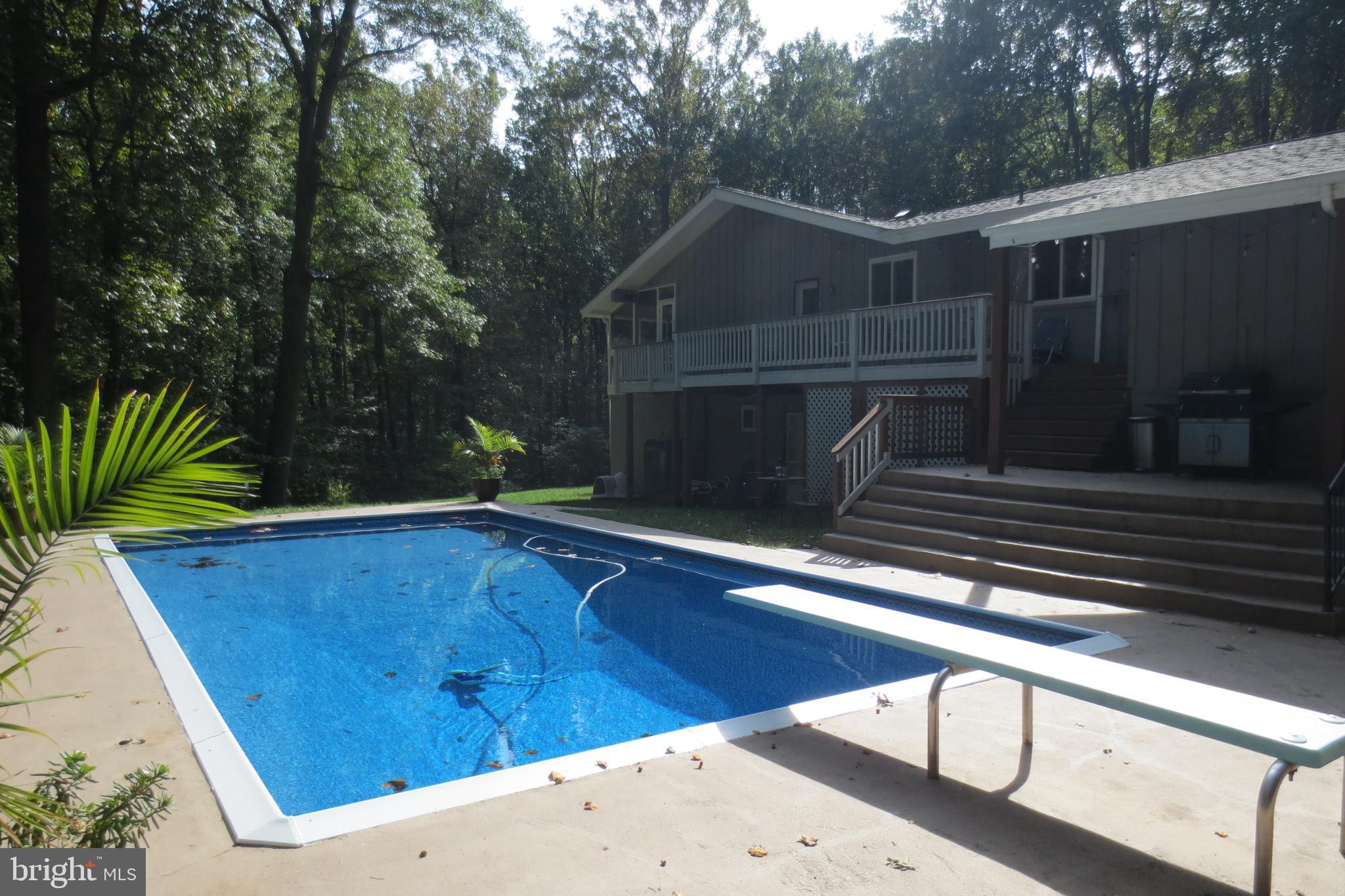 14701 Poplar Hill Road Germantown, MD 20874 - Photo 99 of 108 Side View of Pool