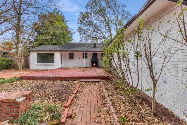 $2,495 | 196 North Goodlett Street, Memphis, TN 38117