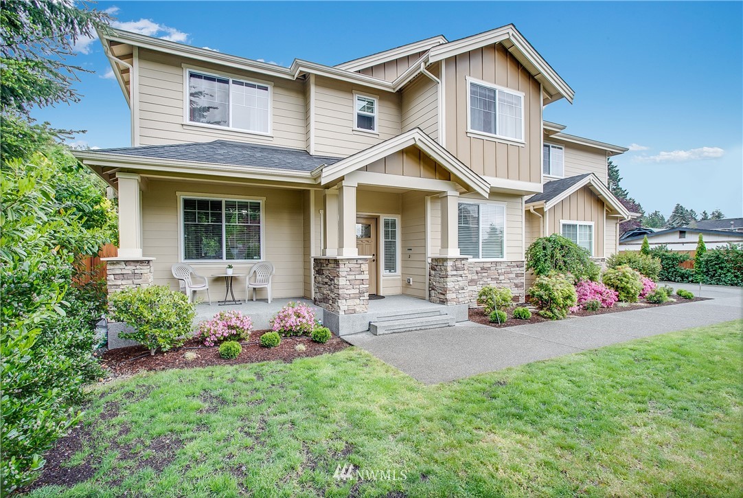 2516 Edmonds Avenue Northeast Renton, WA 98056 - Photo 1 of 25 Gallery Image 1