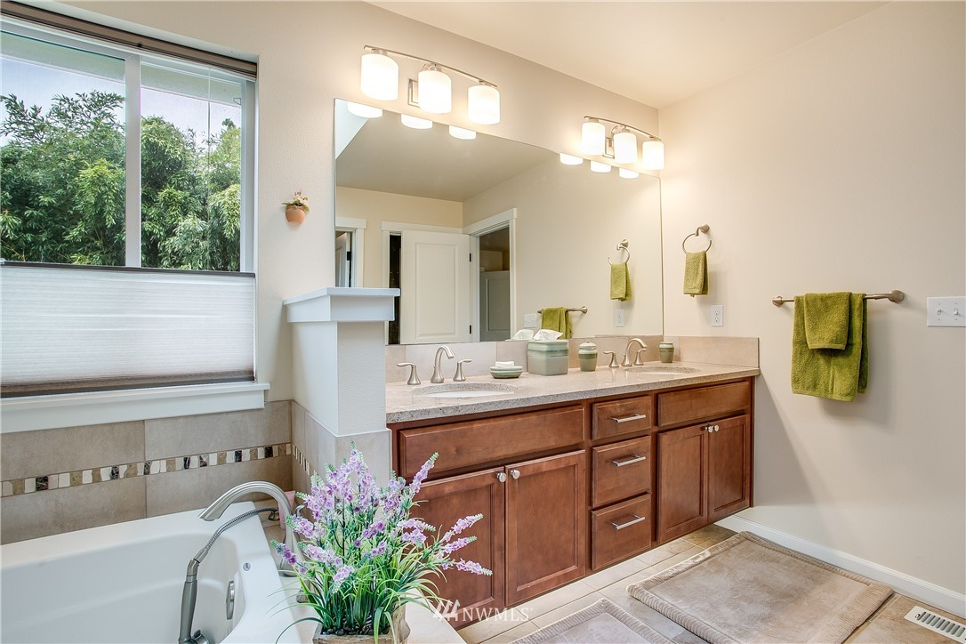 2516 Edmonds Avenue Northeast Renton, WA 98056 - Photo 20 of 25 Gallery Image 20