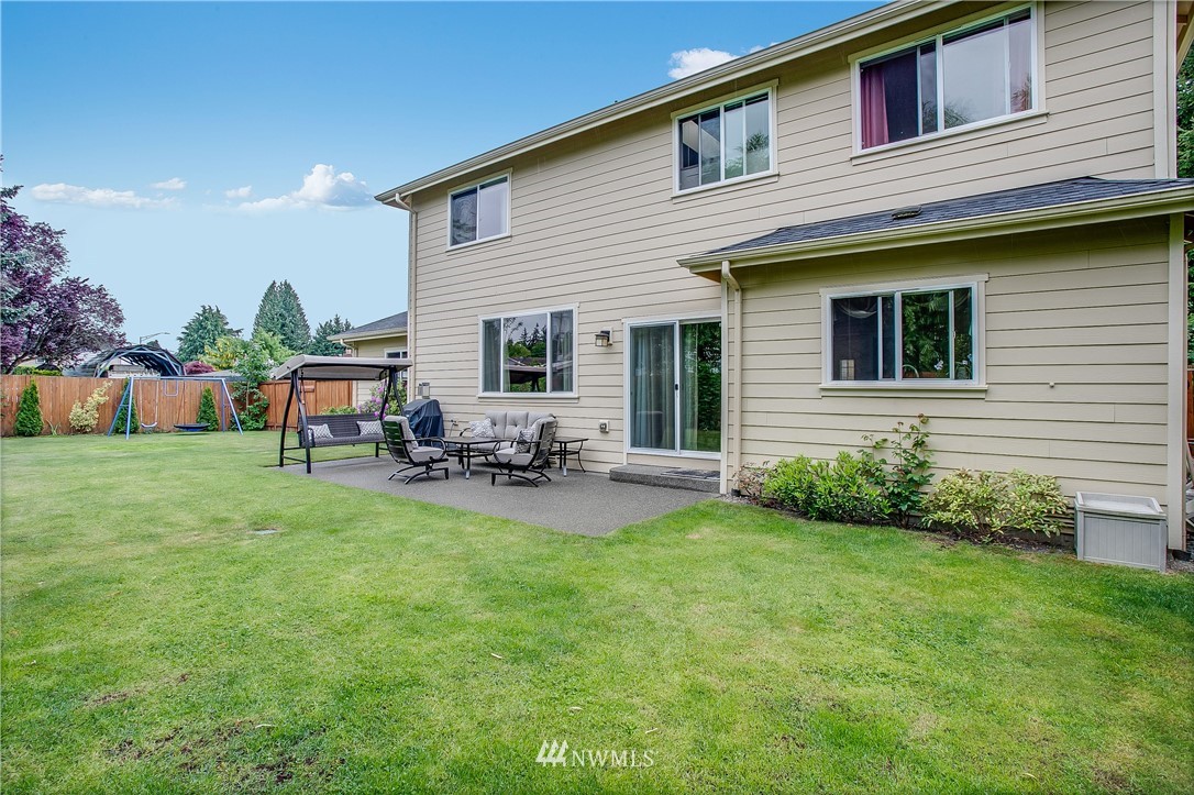 2516 Edmonds Avenue Northeast Renton, WA 98056 - Photo 24 of 25 Gallery Image 24