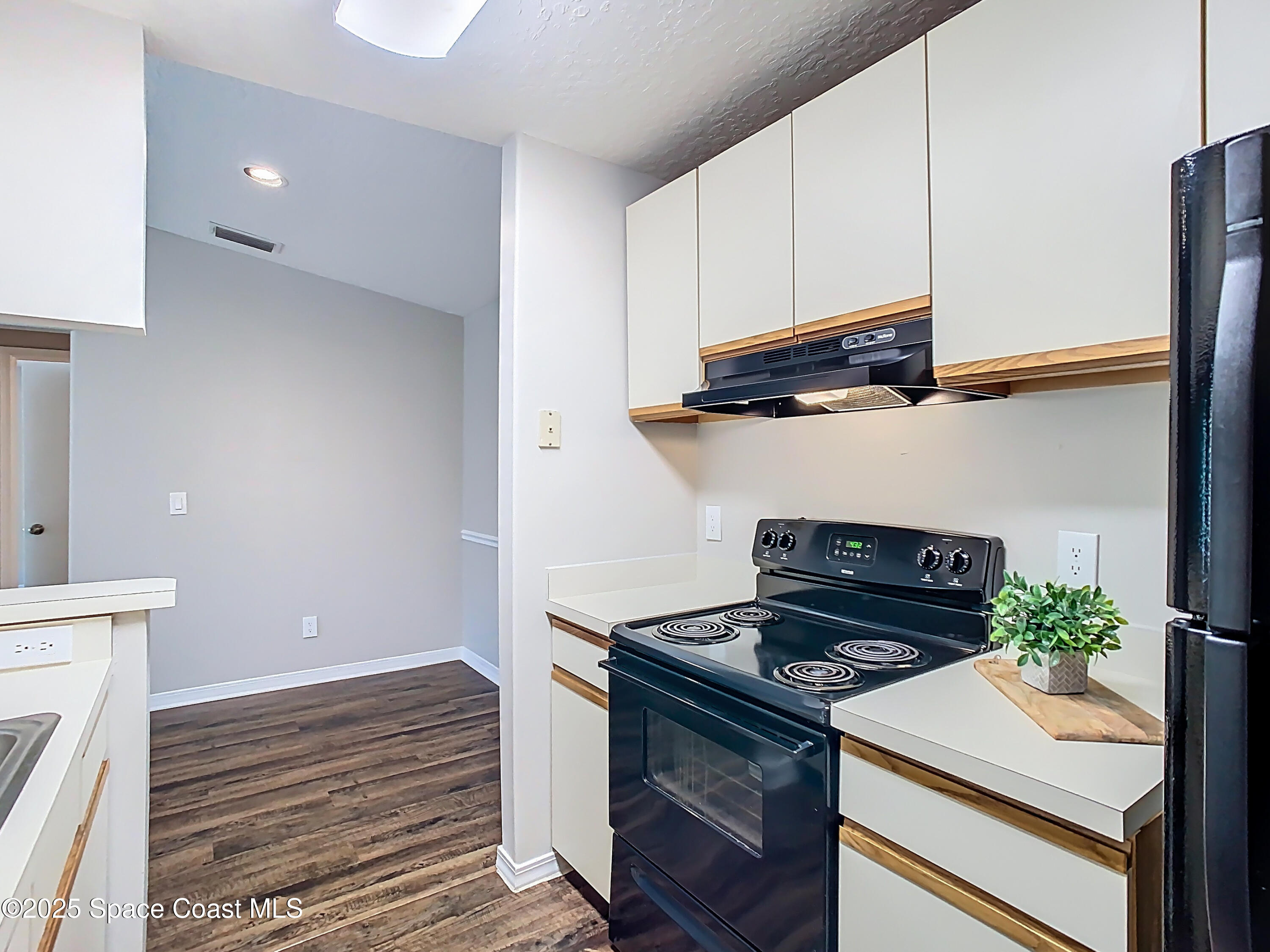 7667 North Wickham Road, Unit 721 Melbourne, FL 32940 - Photo 11 of 32 7667 N Wickham Road #721-14 (1)