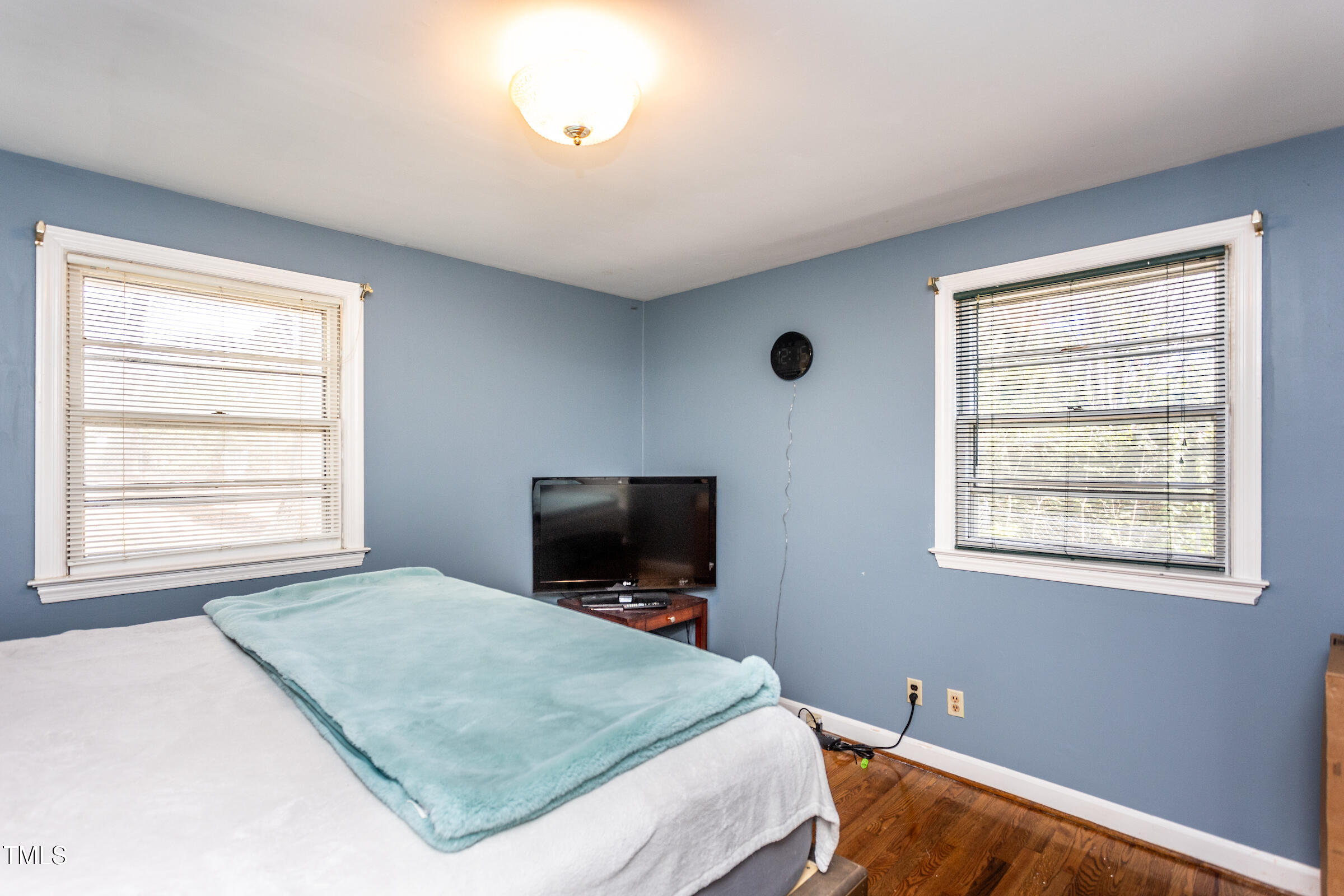 5136 Melbourne Road Raleigh, NC 27606 - Photo 10 of 22 5136Melbourne015