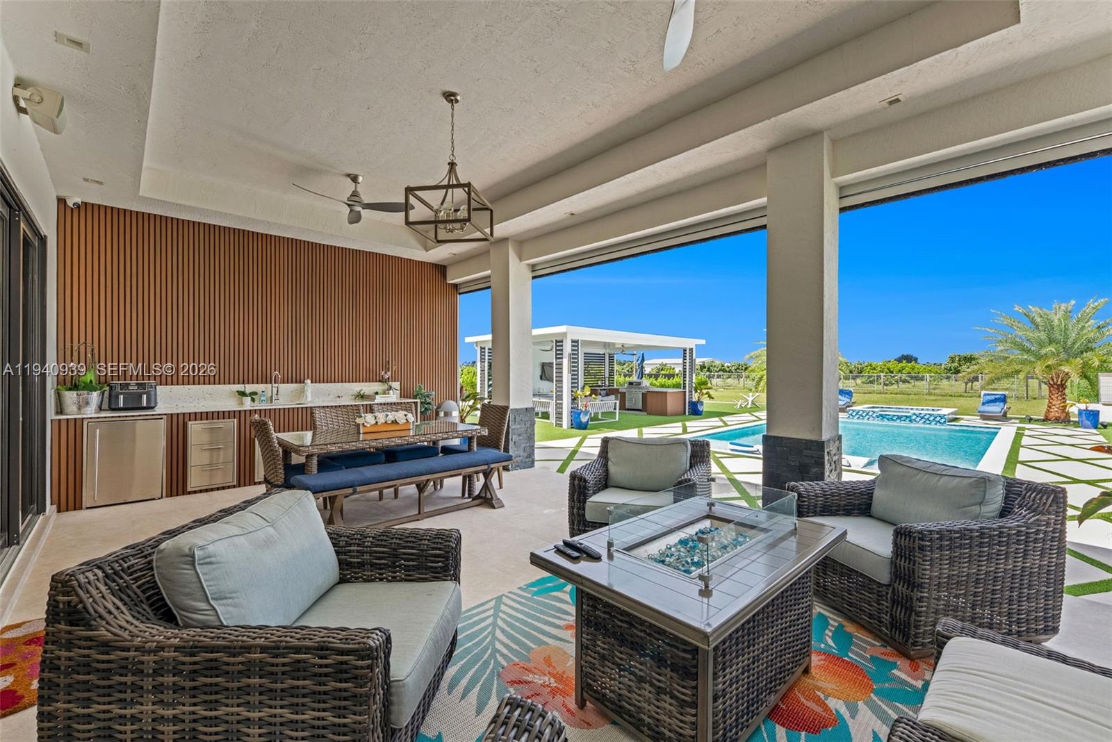 18261 Southwest 224th Street Miami, FL 33170 - Photo 9 of 21