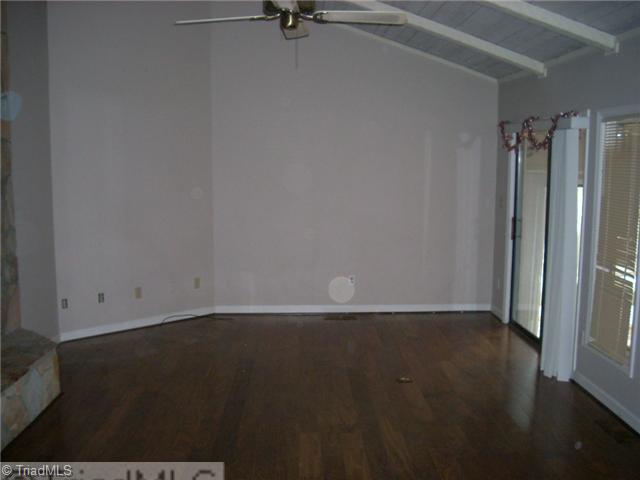 617 McGregor Road Winston-Salem, NC 27103 - Photo 4 of 8 Living Room.