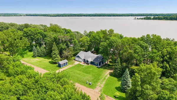 $649,900 | 20909 72nd Street Northwest, Pennock, MN 56279