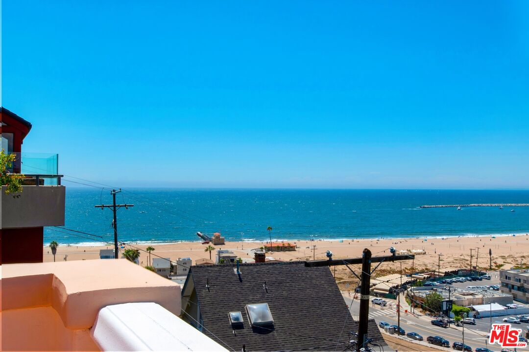 217 Fowling Street Playa del Rey, CA 90293 - Photo 11 of 51 a terrace with outdoor seating and city view