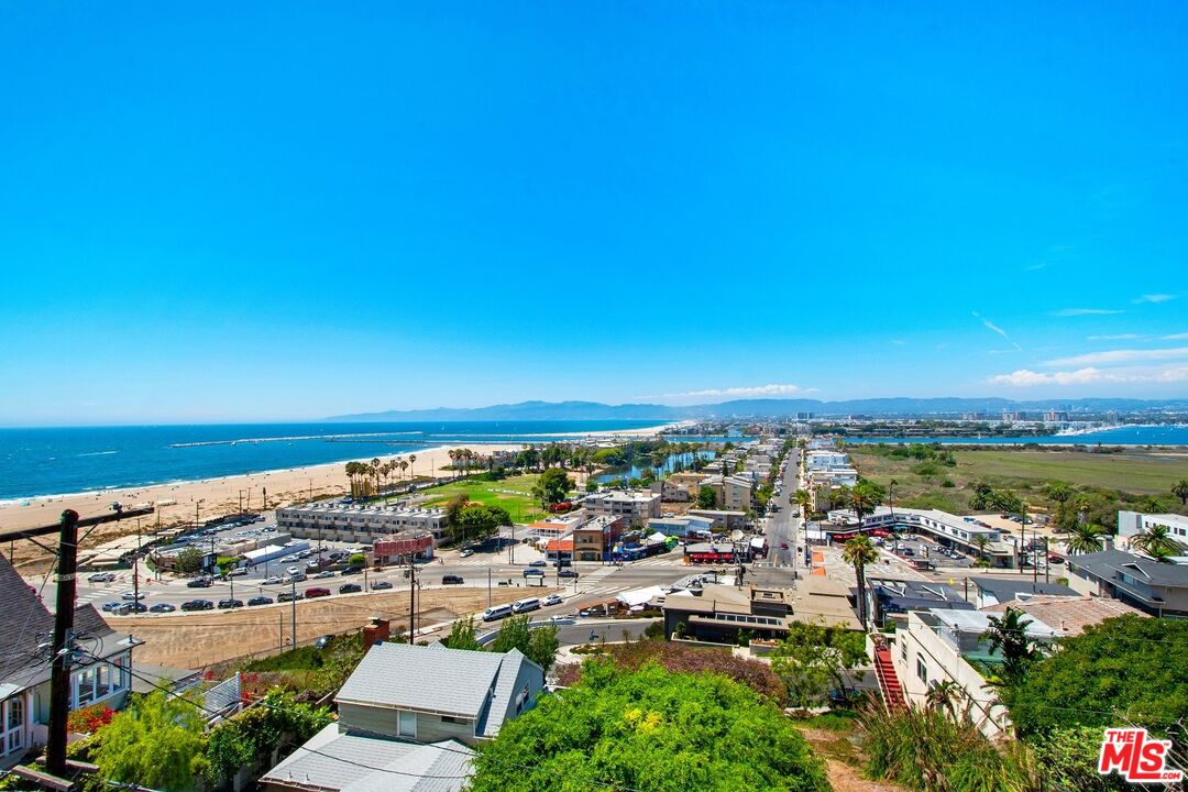 217 Fowling Street Playa del Rey, CA 90293 - Photo 12 of 51 a view of a city