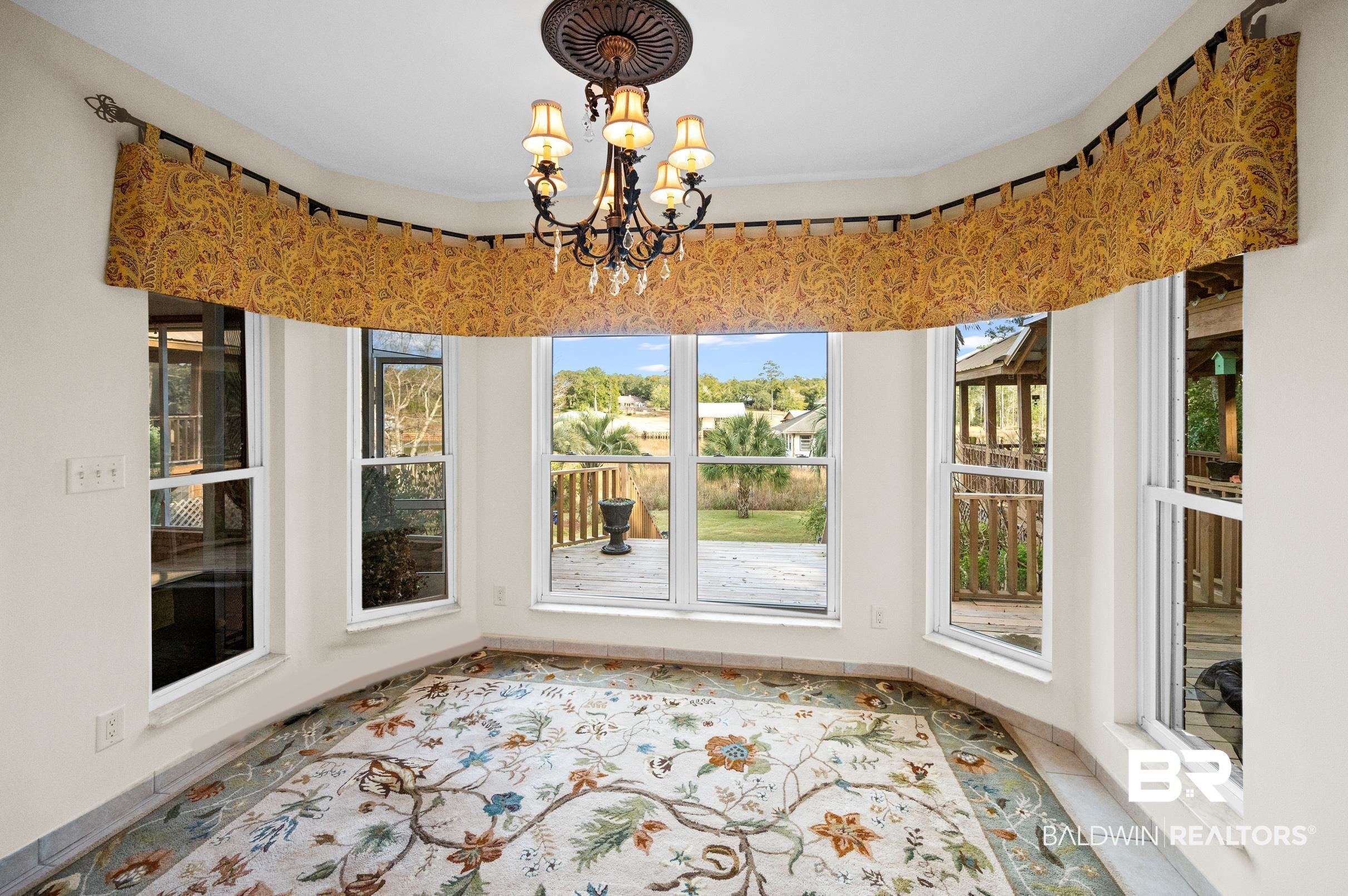 9370 Neumann Drive Elberta, AL 36530 - Photo 10 of 47 Breakfast Area