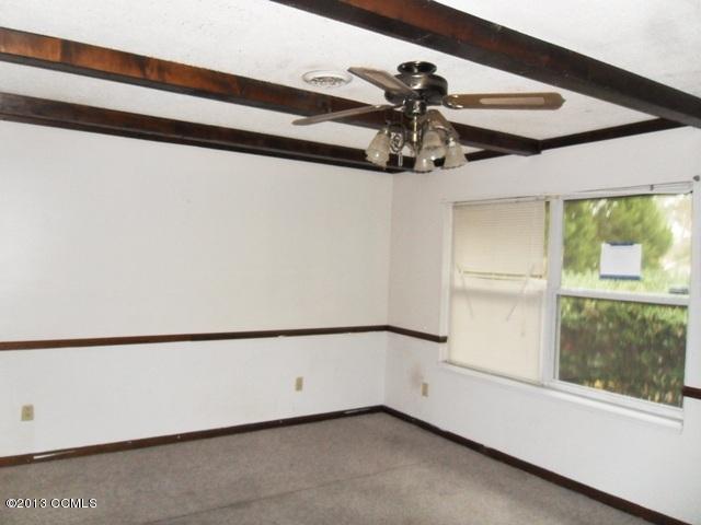 222 Poplar Road Havelock, NC 28532 - Photo 2 of 8 living