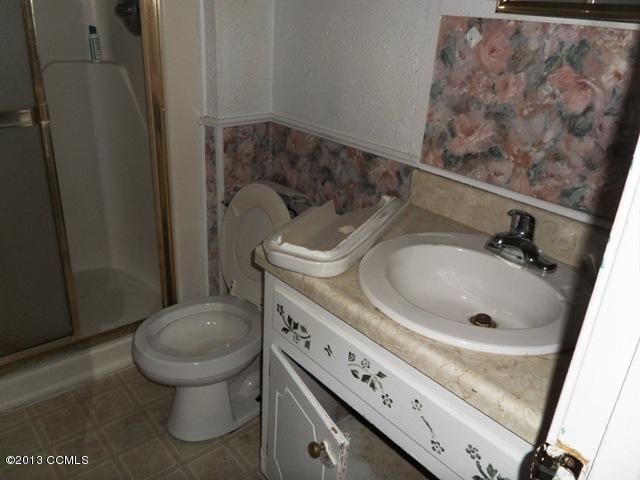 222 Poplar Road Havelock, NC 28532 - Photo 7 of 8 bath2
