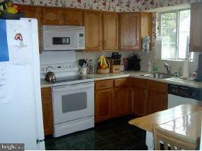 33 Ashley Road, Unit 63 Manchester Township, NJ 08759 - Photo 6 of 7
