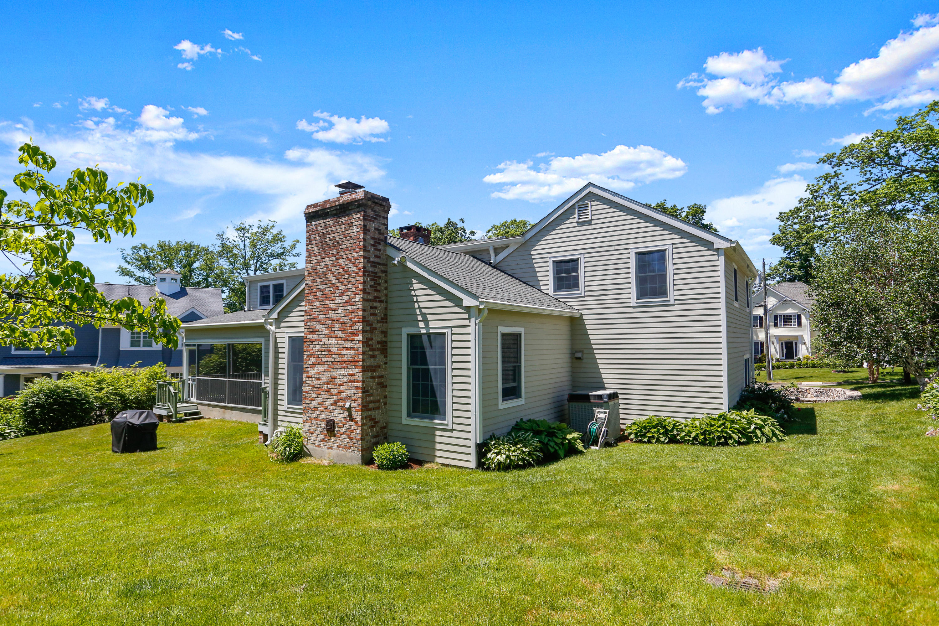 68 Brooks Road New Canaan, CT 06840 - Photo 30 of 32 rear4