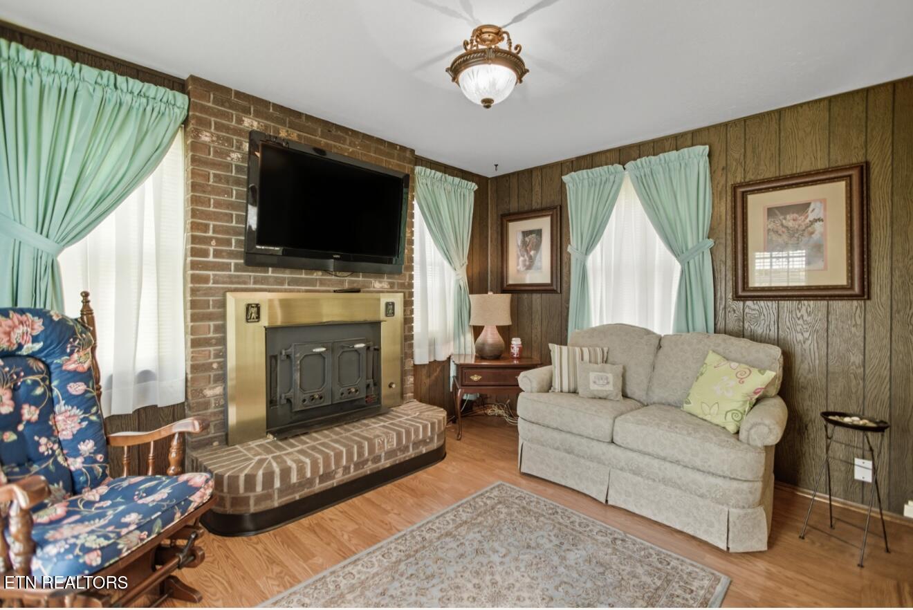 308 Mimosa Street Tazewell, TN 37879 - Photo 17 of 58 IMG_8125