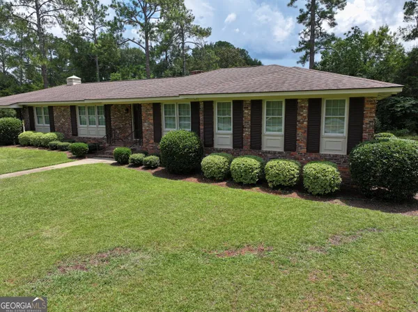 $235,000 | 16 South Woodlawn Drive, Blakely, GA 39823