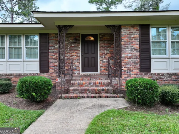 $235,000 | 16 South Woodlawn Drive, Blakely, GA 39823