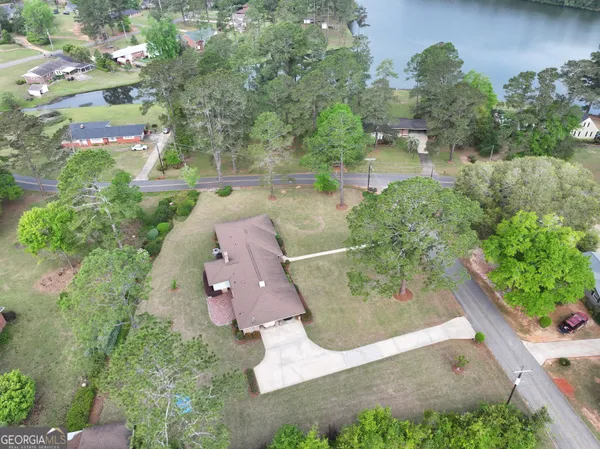 $235,000 | 16 South Woodlawn Drive, Blakely, GA 39823