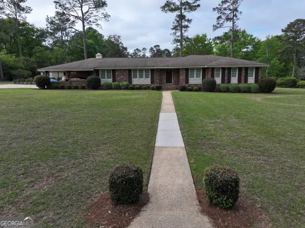 $235,000 | 16 South Woodlawn Drive, Blakely, GA 39823