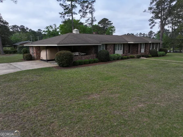 $235,000 | 16 South Woodlawn Drive, Blakely, GA 39823