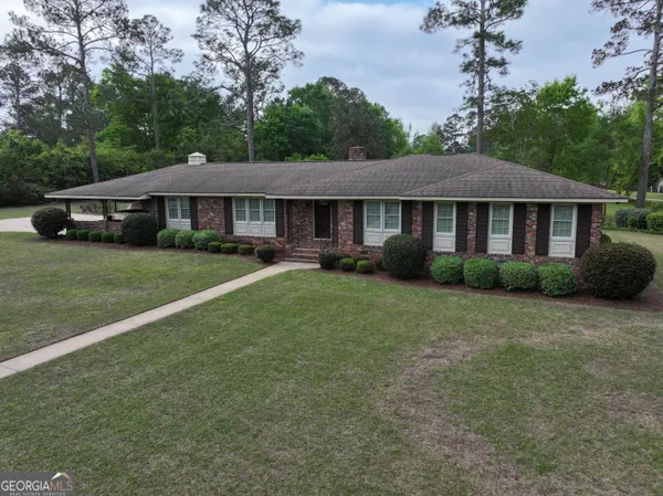 $235,000 | 16 South Woodlawn Drive, Blakely, GA 39823