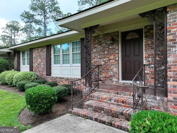 $235,000 | 16 South Woodlawn Drive, Blakely, GA 39823