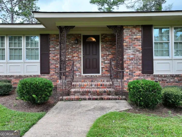 $235,000 | 16 South Woodlawn Drive, Blakely, GA 39823