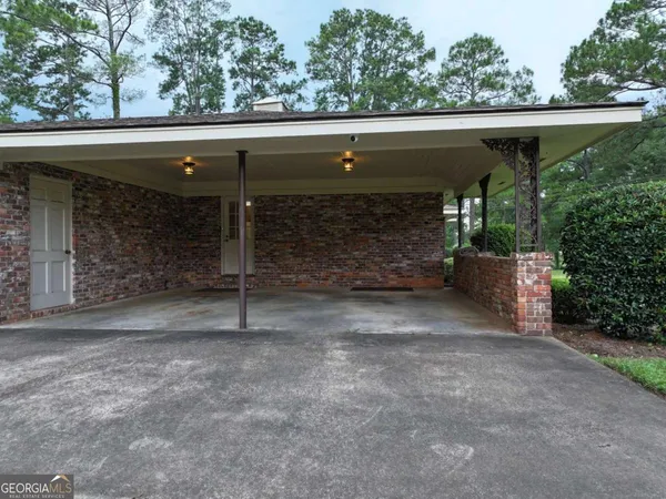 $235,000 | 16 South Woodlawn Drive, Blakely, GA 39823