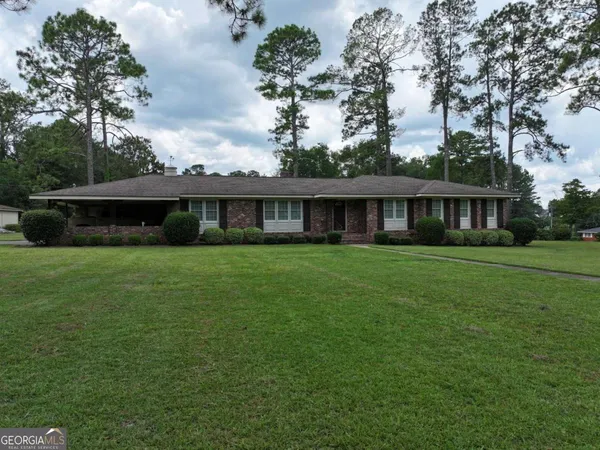 $235,000 | 16 South Woodlawn Drive, Blakely, GA 39823