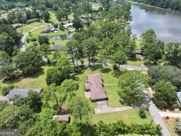 $235,000 | 16 South Woodlawn Drive, Blakely, GA 39823