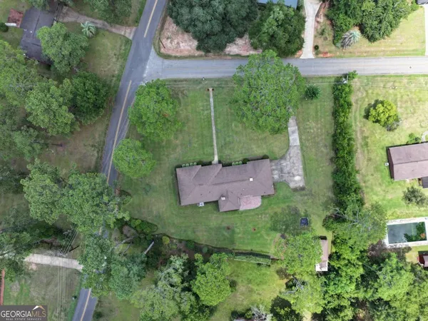 $235,000 | 16 South Woodlawn Drive, Blakely, GA 39823