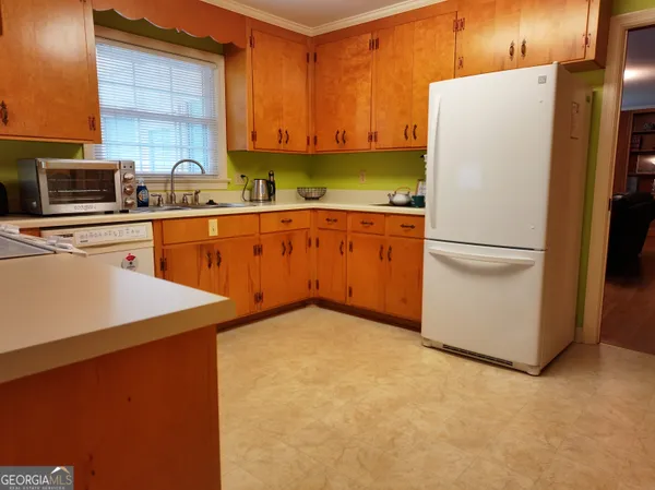 $235,000 | 16 South Woodlawn Drive, Blakely, GA 39823