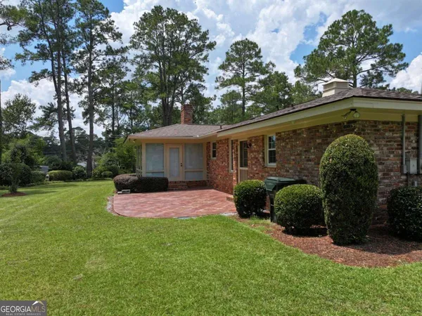 $235,000 | 16 South Woodlawn Drive, Blakely, GA 39823