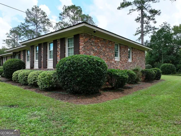 $235,000 | 16 South Woodlawn Drive, Blakely, GA 39823