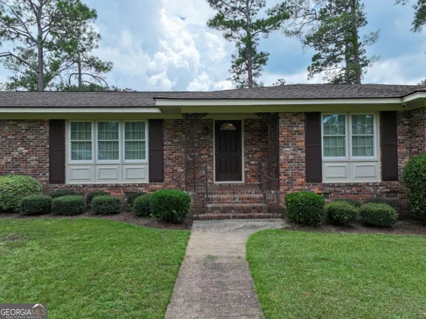 $235,000 | 16 South Woodlawn Drive, Blakely, GA 39823