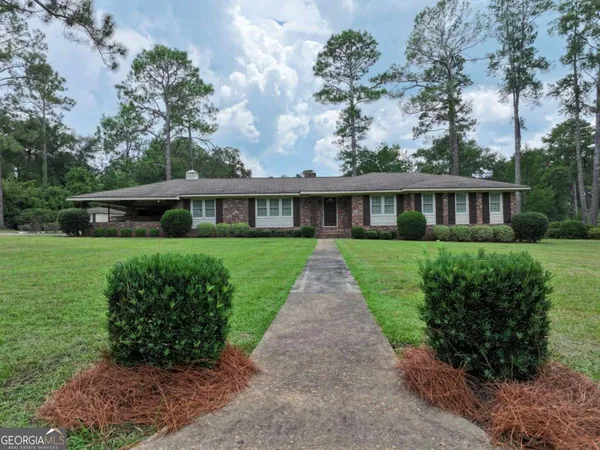 $235,000 | 16 South Woodlawn Drive, Blakely, GA 39823