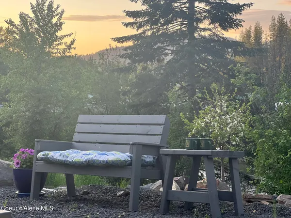 $329,000 | 370 Old County Road, Fernwood, ID 83830