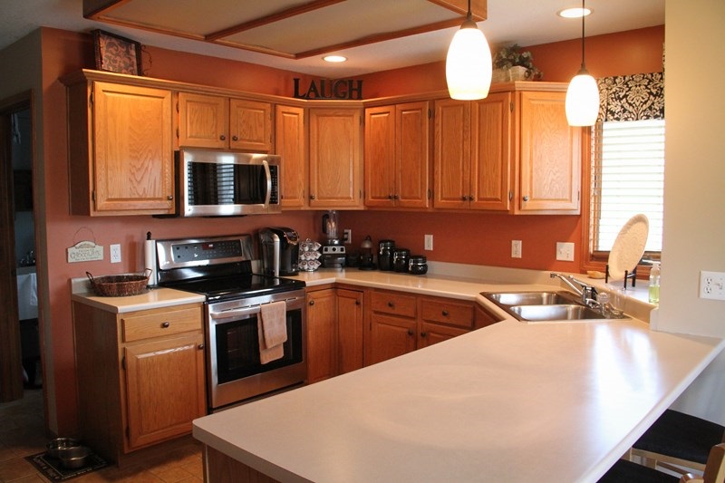 6611 Mapleton Drive Fort Wayne, IN 46845 - Photo 3 of 31 Gallery Image 3