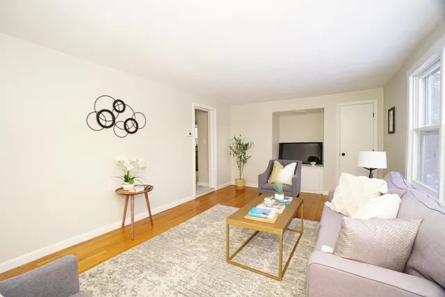 $377,500 | 22 Davis Village Road, New Ipswich, NH 03071