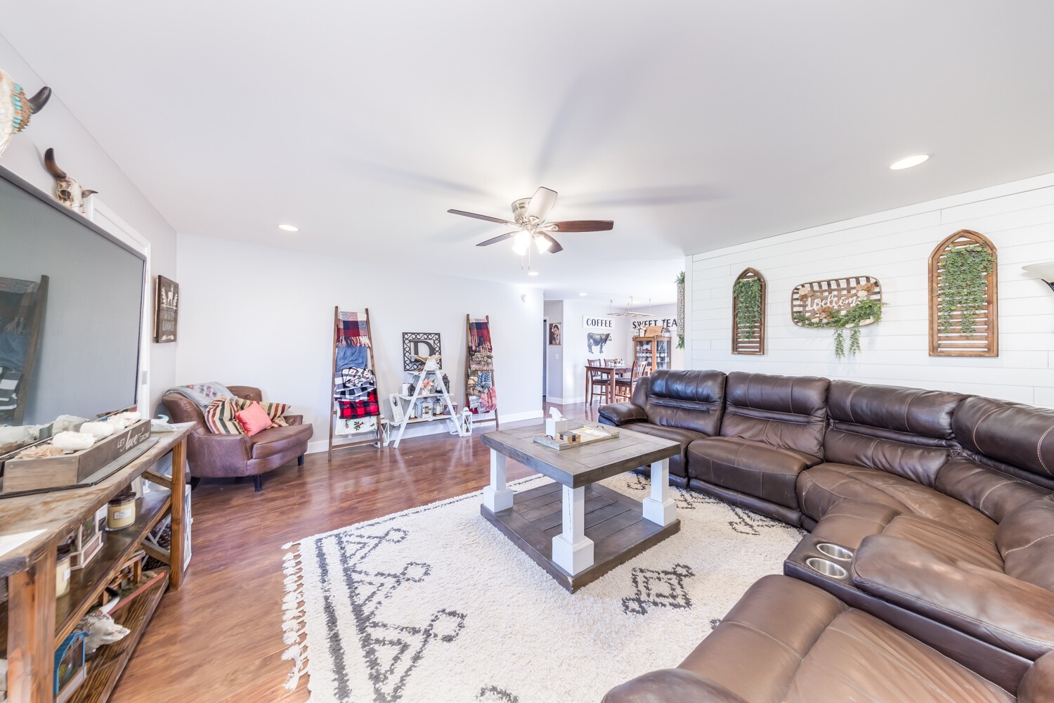 530 Lower Helton Road Alexandria, TN 37012 - Photo 14 of 24 a living room with furniture and a large window