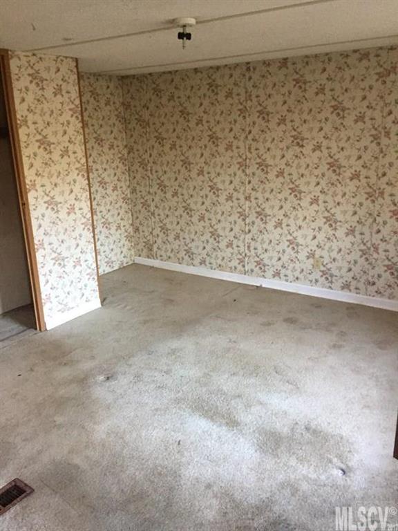 3032 Playmore Beach Road Morganton, NC 28655 - Photo 3 of 19 Gallery Image 3