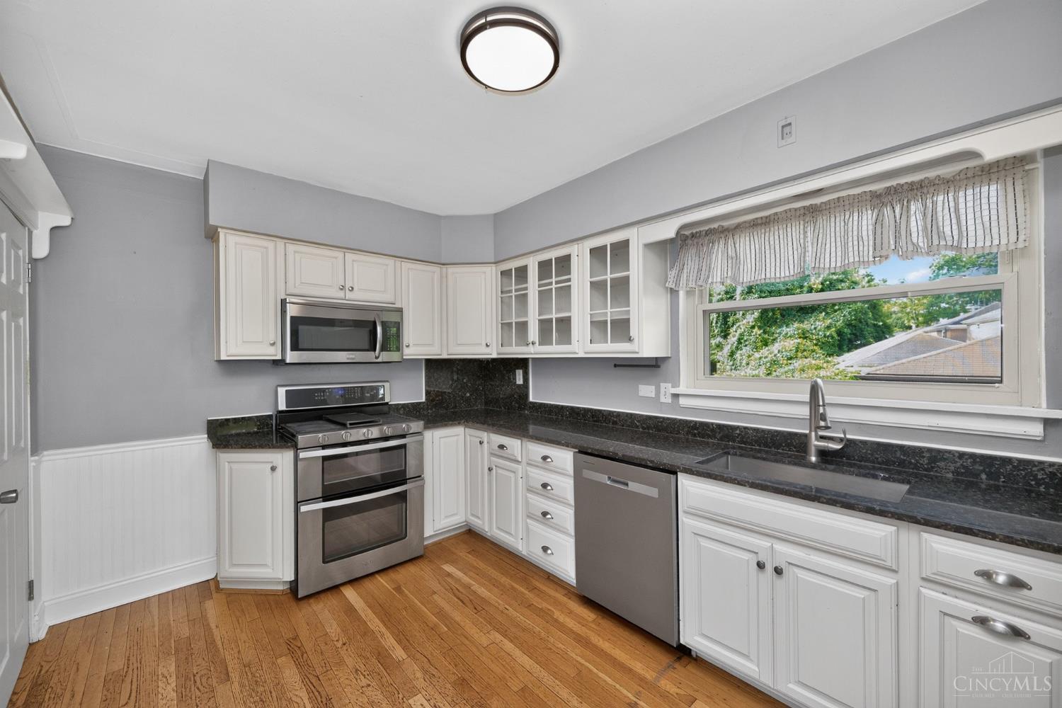 3723 Brotherton Road Cincinnati, OH 45209 - Photo 15 of 56
