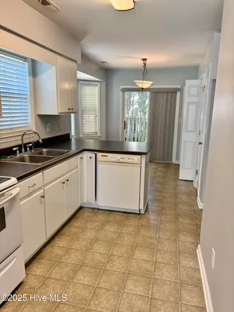 $227,900 | 113 Gladiola Drive, New Bern, NC 28562