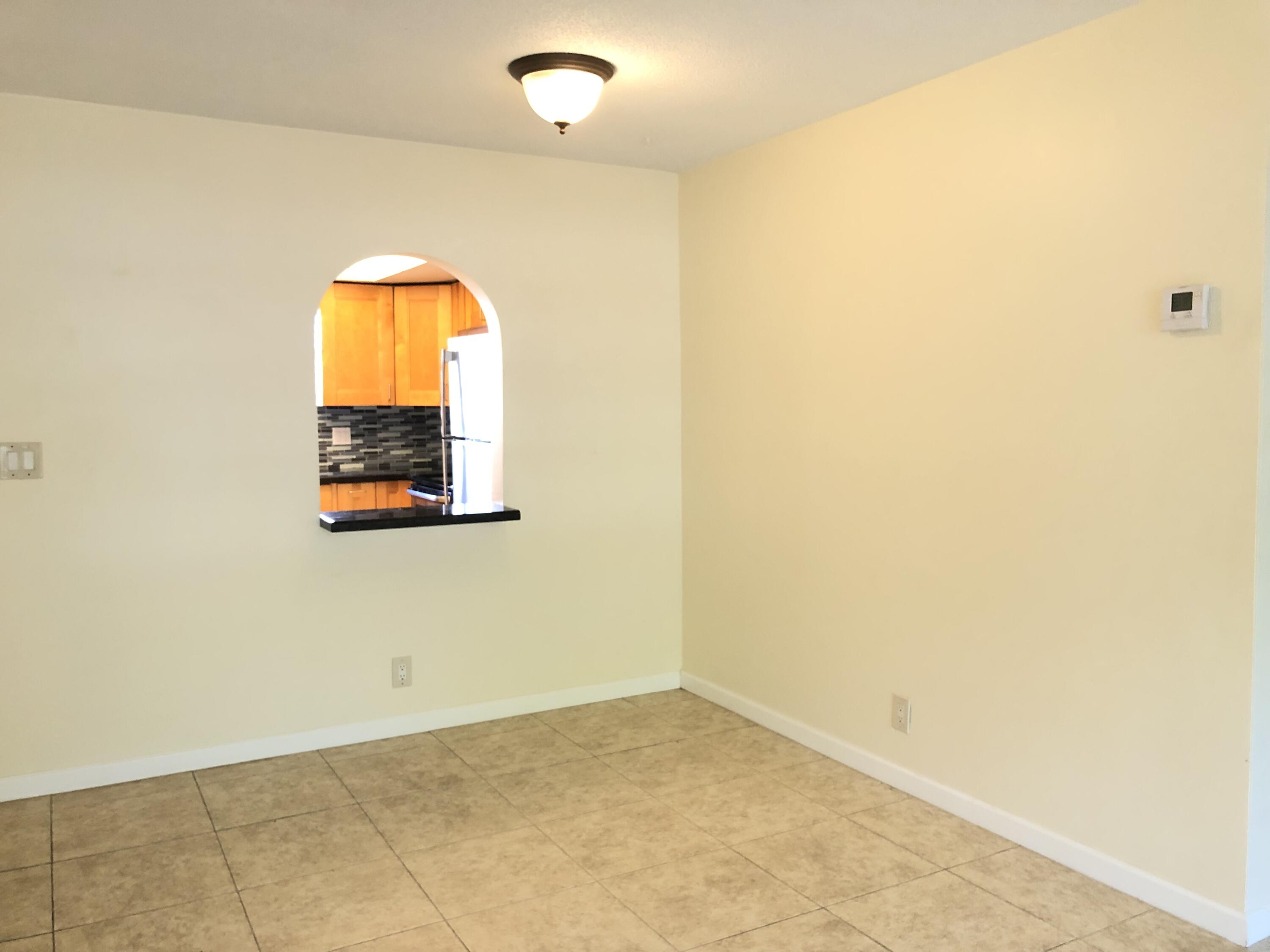 5811 Northeast 14th Road, Unit 4 Fort Lauderdale, FL 33334 - Photo 11 of 29 IMG_5706