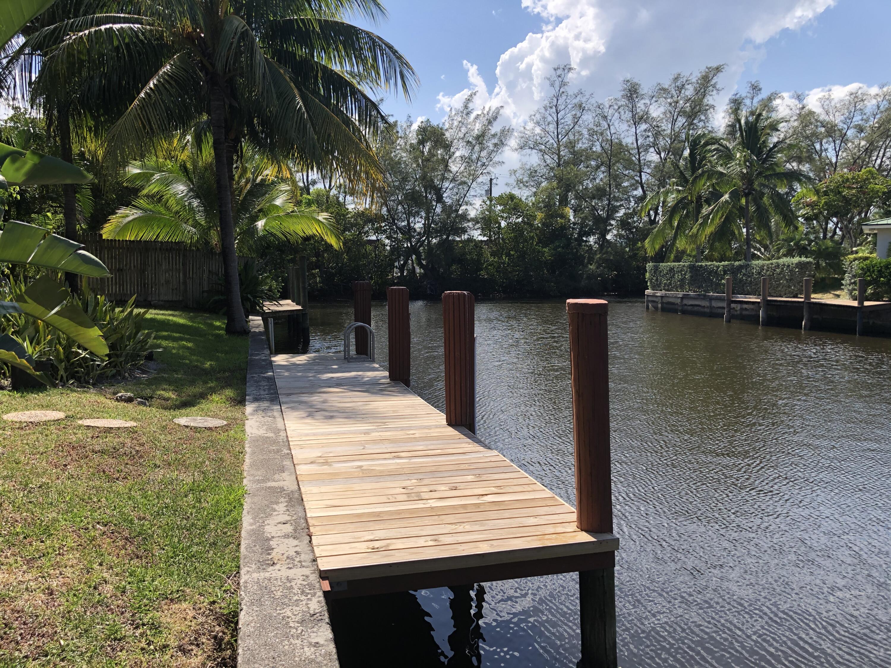 5811 Northeast 14th Road, Unit 4 Fort Lauderdale, FL 33334 - Photo 19 of 29 IMG_5371